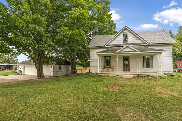 $300,000 | 11470 South 39 Road, Cadillac, MI 49601
