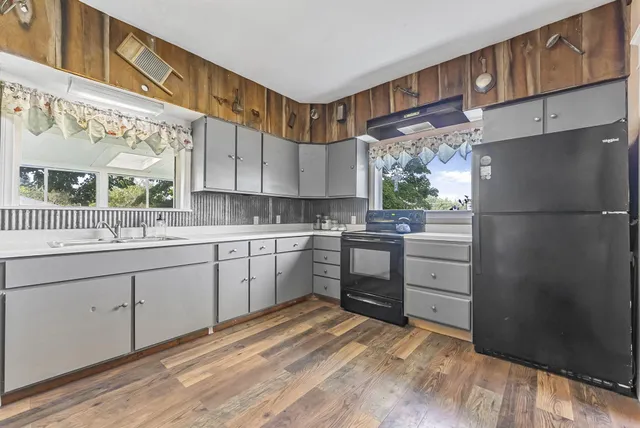 $356,000 | 11470 South 39 Road, Cadillac, MI 49601