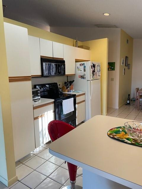 8481 Nadmar Avenue Boca Raton, FL 33434 - Photo 7 of 25 kitchen