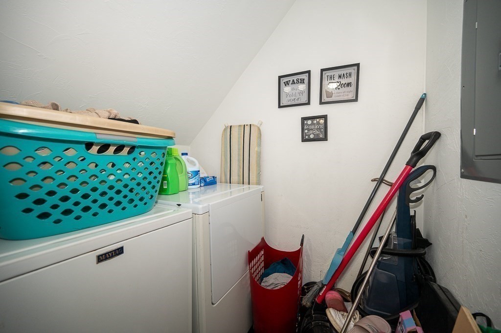 192 Vernon Street Worcester, MA 01607 - Photo 26 of 38