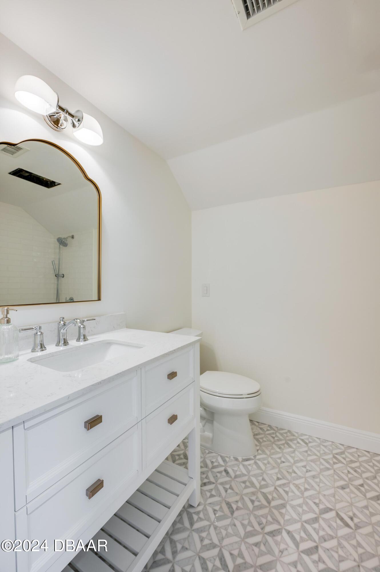 49 River Ridge Trail Ormond Beach, FL 32174 - Photo 43 of 59 Upstairs Bathroom