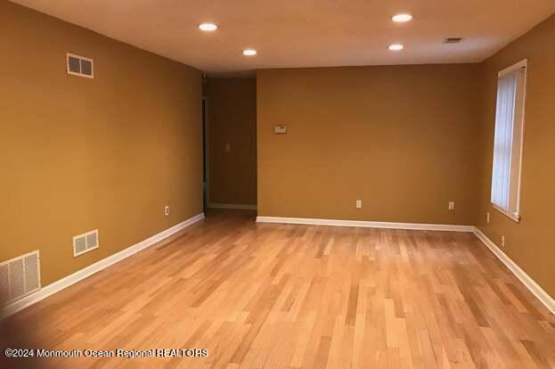 19-6 Augusta Court Freehold, NJ 07728 - Photo 13 of 15 Living