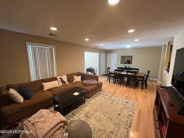 $2,550 | 19 Augusta Court, Unit 6, Freehold, NJ 07728
