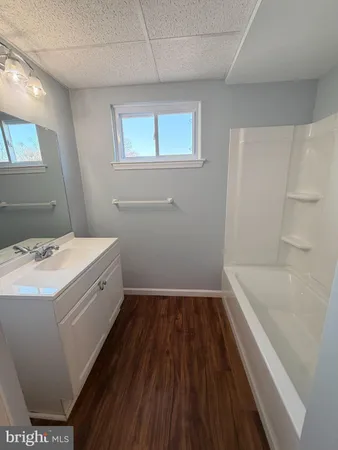 $1,900 | 142 Wilmington West Chester Pike, Unit 2, Chadds Ford, PA 19317