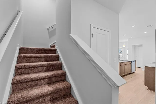 $333,000 | 167 Candytuft Court, Lexington, NC 27295