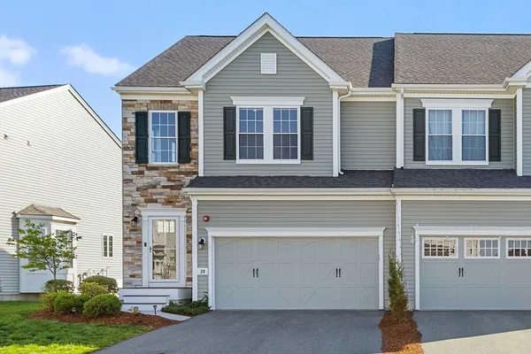 $925,000 | 30 Magnolia Drive, Unit 30, Hopkinton, MA 01748