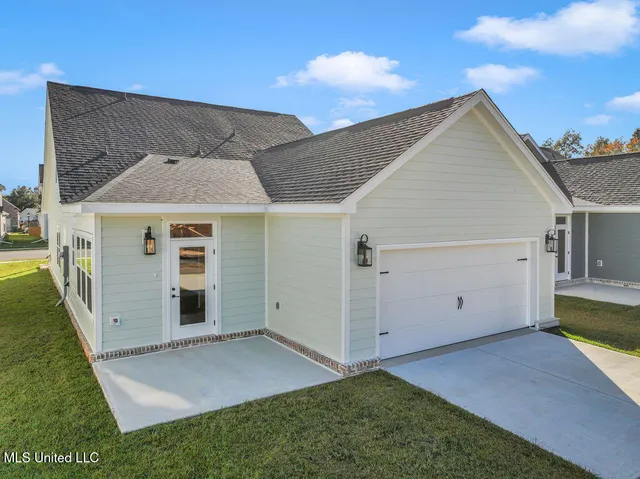 $370,900 | 12109 Creole Way, Gulfport, MS 39503