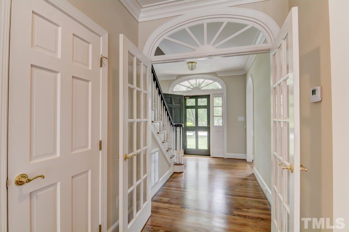 320 Cambridge Woods Way Raleigh, NC 27608 - Photo 2 of 25