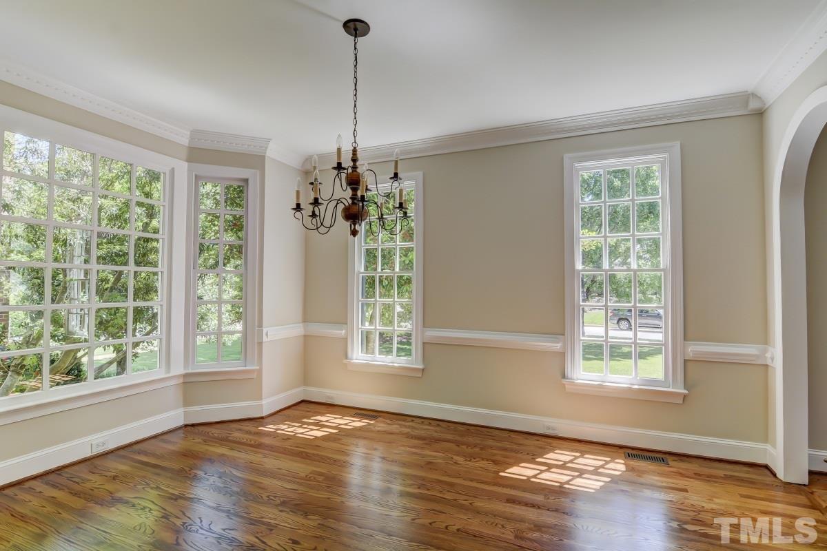 320 Cambridge Woods Way Raleigh, NC 27608 - Photo 3 of 25