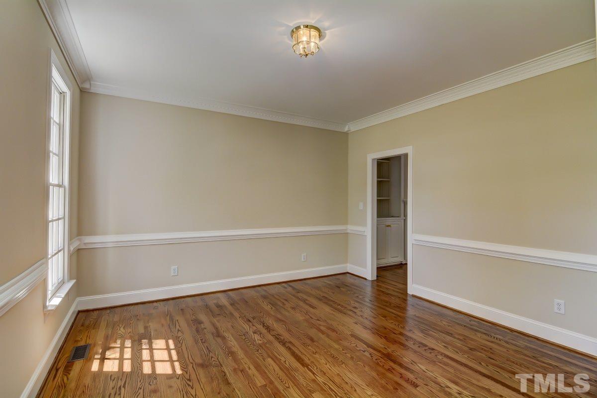 320 Cambridge Woods Way Raleigh, NC 27608 - Photo 6 of 25