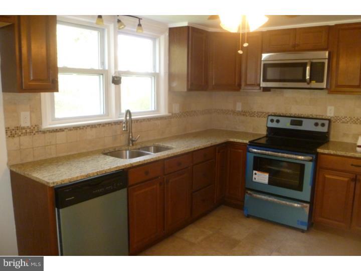 2517 Grandview Road Coatesville, PA 19320 - Photo 2 of 25 Kitchen