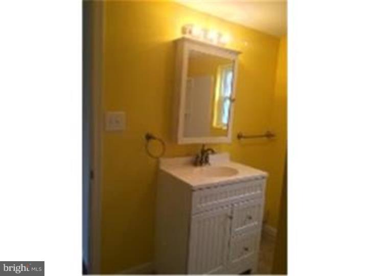 2517 Grandview Road Coatesville, PA 19320 - Photo 16 of 25 Bathroom