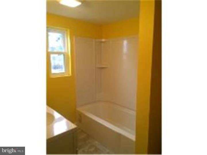 2517 Grandview Road Coatesville, PA 19320 - Photo 17 of 25 Bathroom
