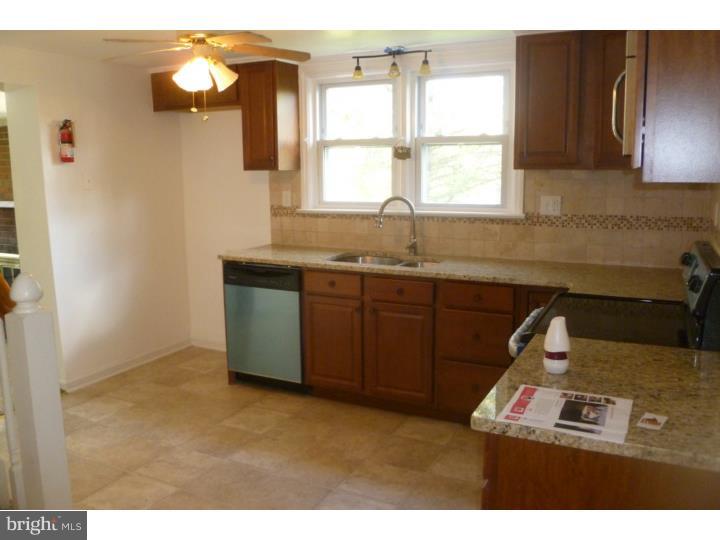 2517 Grandview Road Coatesville, PA 19320 - Photo 3 of 25 Kitchen