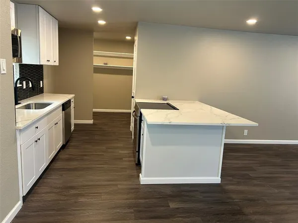 $2,200 | 3837 Burning Tree Lane, Garland, TX 75042