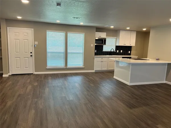 $2,200 | 3837 Burning Tree Lane, Garland, TX 75042