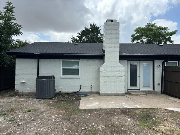 $2,200 | 3837 Burning Tree Lane, Garland, TX 75042