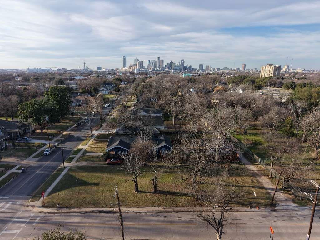 3636 Wendelkin Street Dallas, TX 75215 - Photo 1 of 8 an aerial view of a houses with yard