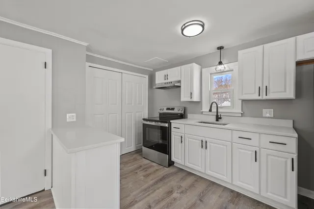 $469,900 | 131 Center Street, Lee, MA 01238