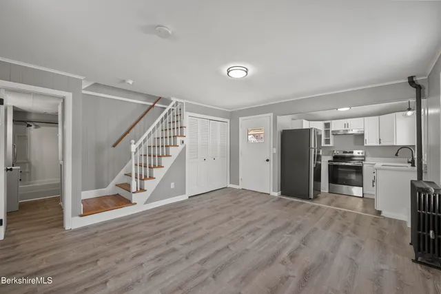 $469,900 | 131 Center Street, Lee, MA 01238