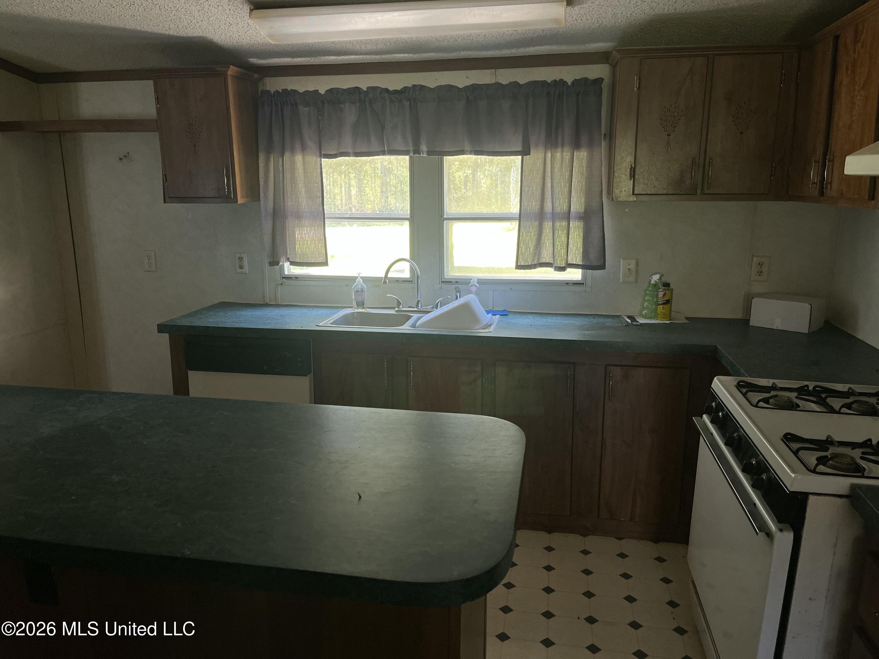 980 Tenner Road Natchez, MS 39120 - Photo 8 of 24 IMG_2978