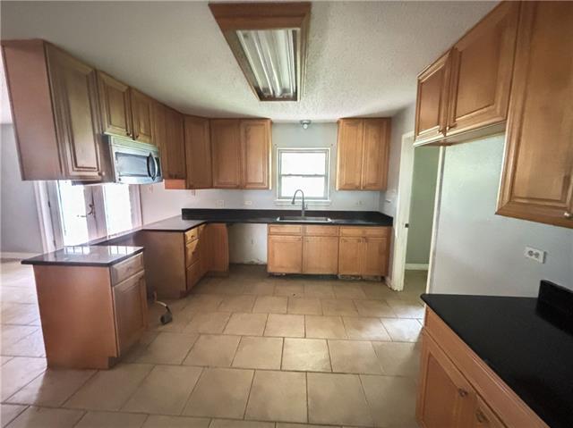 316 East Woodlawn Ranch Road Houma, LA 70363 - Photo 2 of 26
