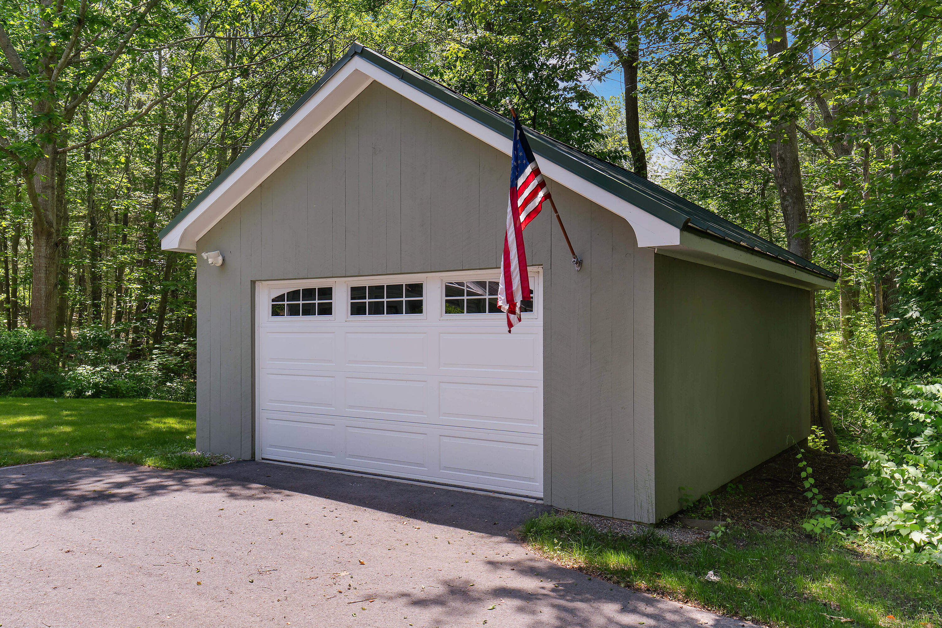 37 Pine Hill Road South York, ME 03902 - Photo 13 of 14 37 Pine Hill South Road, Cape Neddick