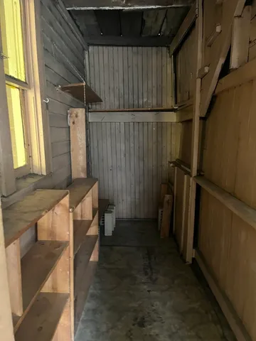 a view of walk in closet