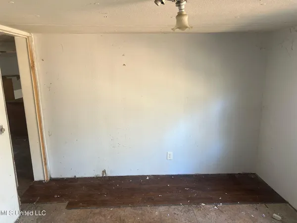 $29,900 | 146 Lady Marian Road, Brandon, MS 39042