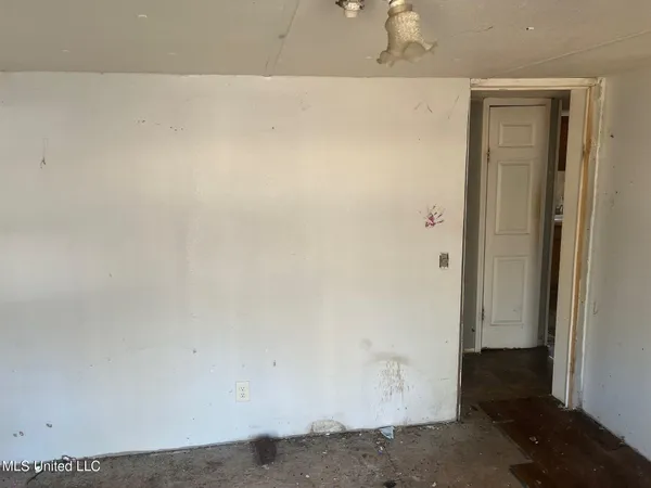 $29,900 | 146 Lady Marian Road, Brandon, MS 39042