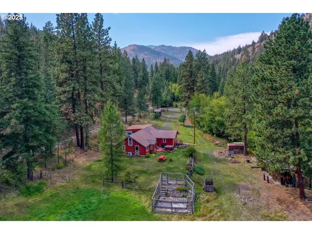 $424,000 | 26272 Pine Creek Road, John Day, OR 97845