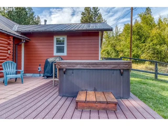 $424,000 | 26272 Pine Creek Road, John Day, OR 97845