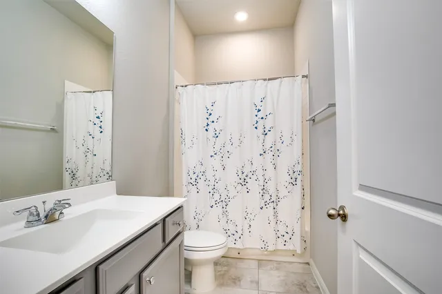 $2,400 | 128 Ridgeview Court, Georgetown, TX 78628