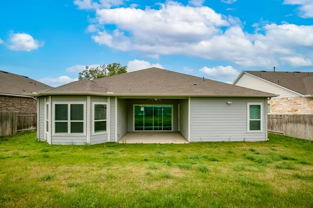 $2,400 | 128 Ridgeview Court, Georgetown, TX 78628