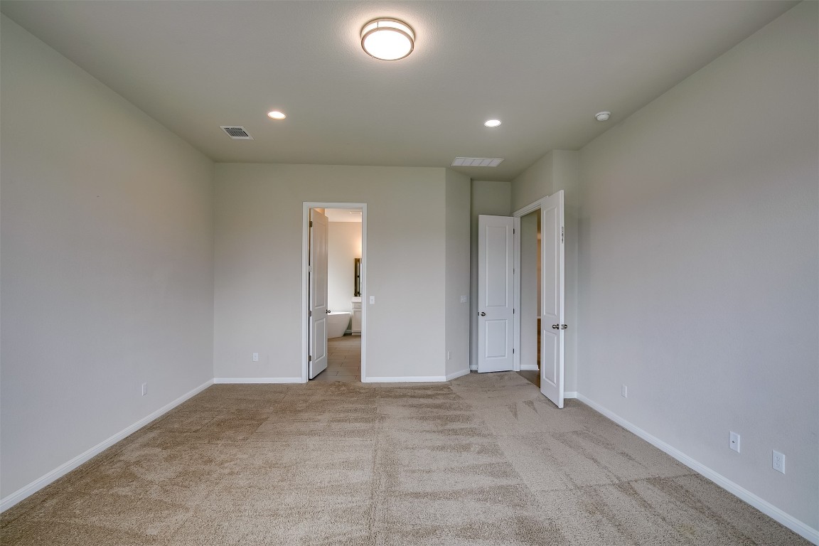 128 Ridgeview Court Georgetown, TX 78628 - Photo 10 of 22