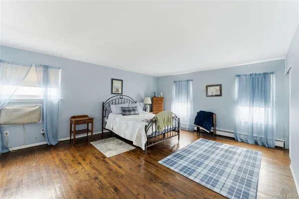 $895,000 | 157 Garden Place, West Hempstead, NY 11552