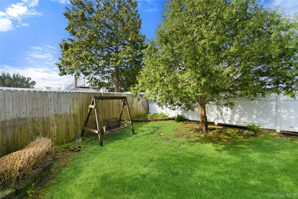 $895,000 | 157 Garden Place, West Hempstead, NY 11552