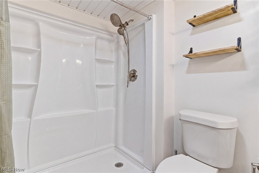 14580 Whitney Road Strongsville, OH 44136 - Photo 33 of 40 Gallery Image 33