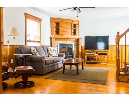 32 Fish Road Dudley, MA 01571 - Photo 9 of 30 Gallery Image 9