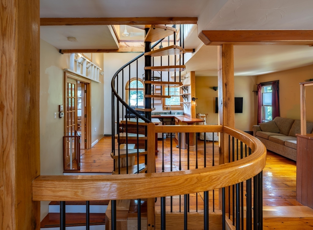 14 Main Street Shelburne, MA 01370 - Photo 16 of 39 Gallery Image 16