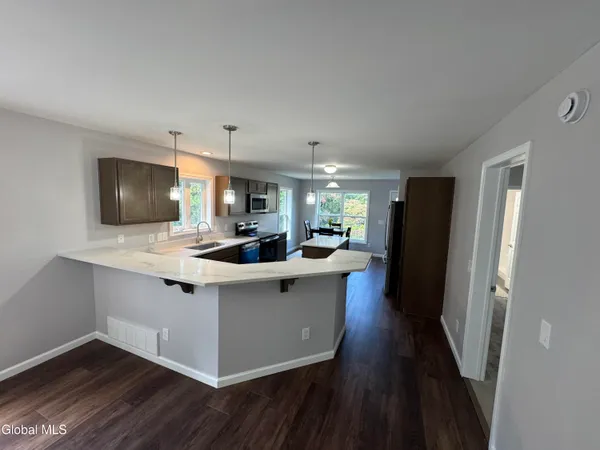 $579,500 | 152 Ingersoll Road, Wilton, NY 12866