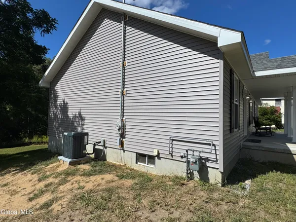 $579,500 | 152 Ingersoll Road, Wilton, NY 12866