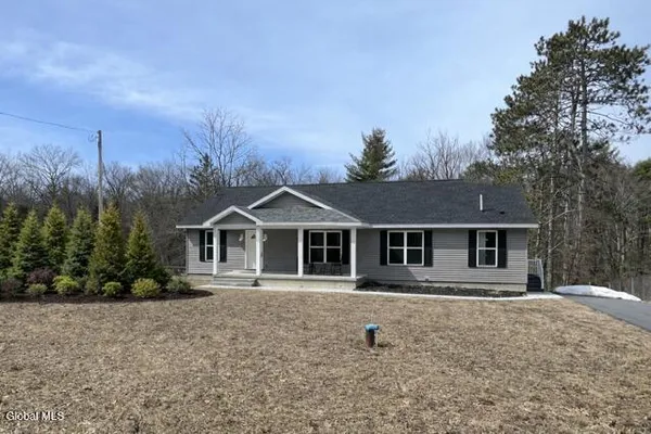 $579,500 | 152 Ingersoll Road, Wilton, NY 12866