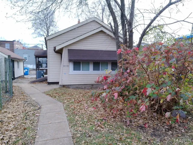 $1,250 | 6118 Vermont Avenue, St. Louis, MO 63111