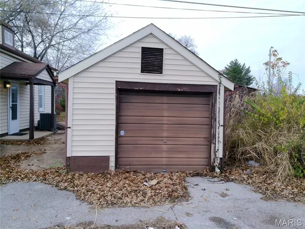 $1,150 | 6118 Vermont Avenue, St. Louis, MO 63111