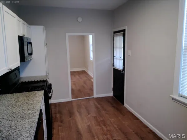 $1,150 | 6118 Vermont Avenue, St. Louis, MO 63111