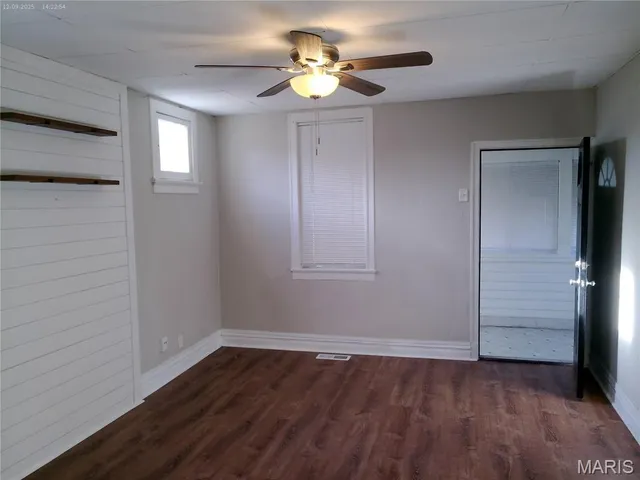 $1,250 | 6118 Vermont Avenue, St. Louis, MO 63111