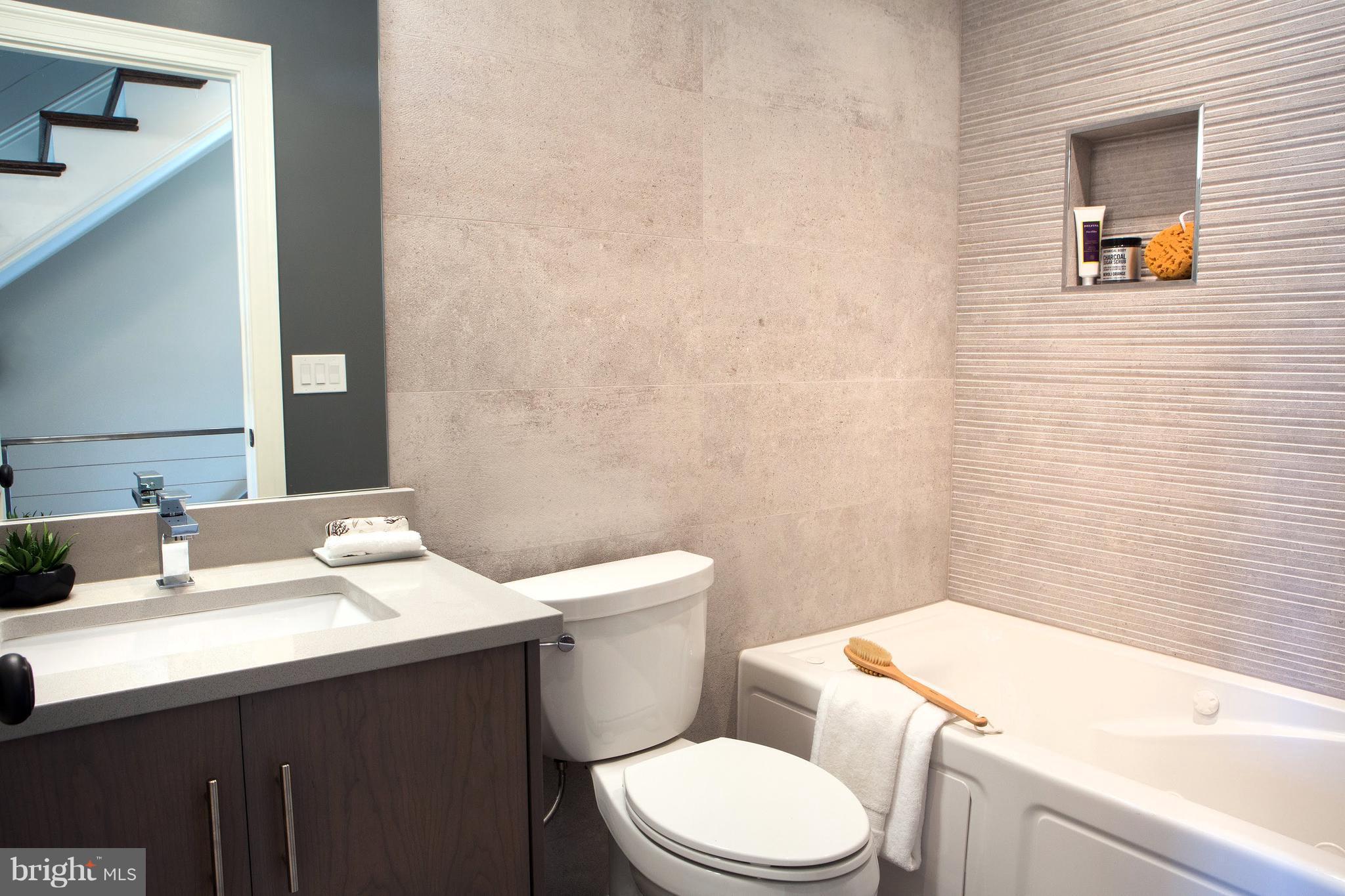 619 Lexington Place Northeast Washington, DC 20002 - Photo 15 of 29 HALL BATH