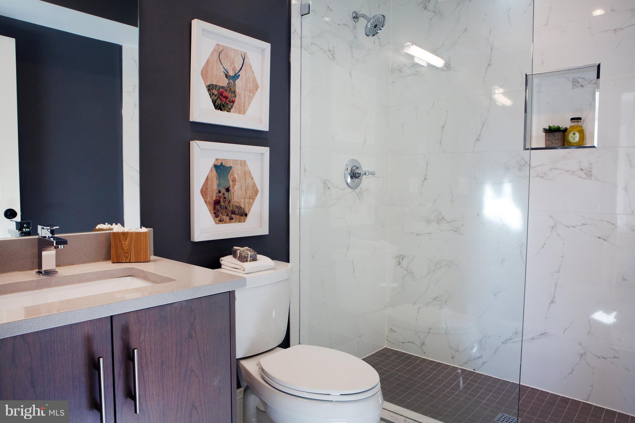 619 Lexington Place Northeast Washington, DC 20002 - Photo 22 of 29 EN SUITE BATH
