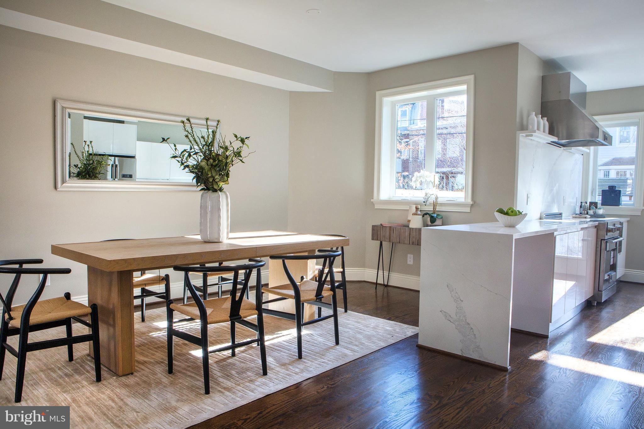 619 Lexington Place Northeast Washington, DC 20002 - Photo 7 of 29 LIGHT-FILLED & SOCIAL!